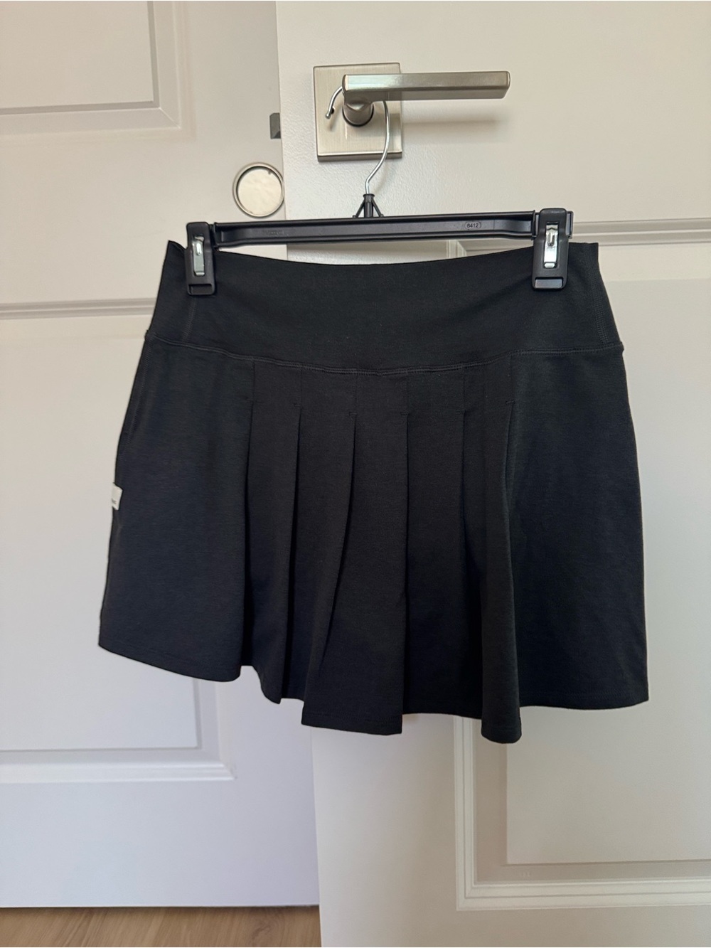 Vuori Heather Gray Pleated Skirt - Picture 3 of 8